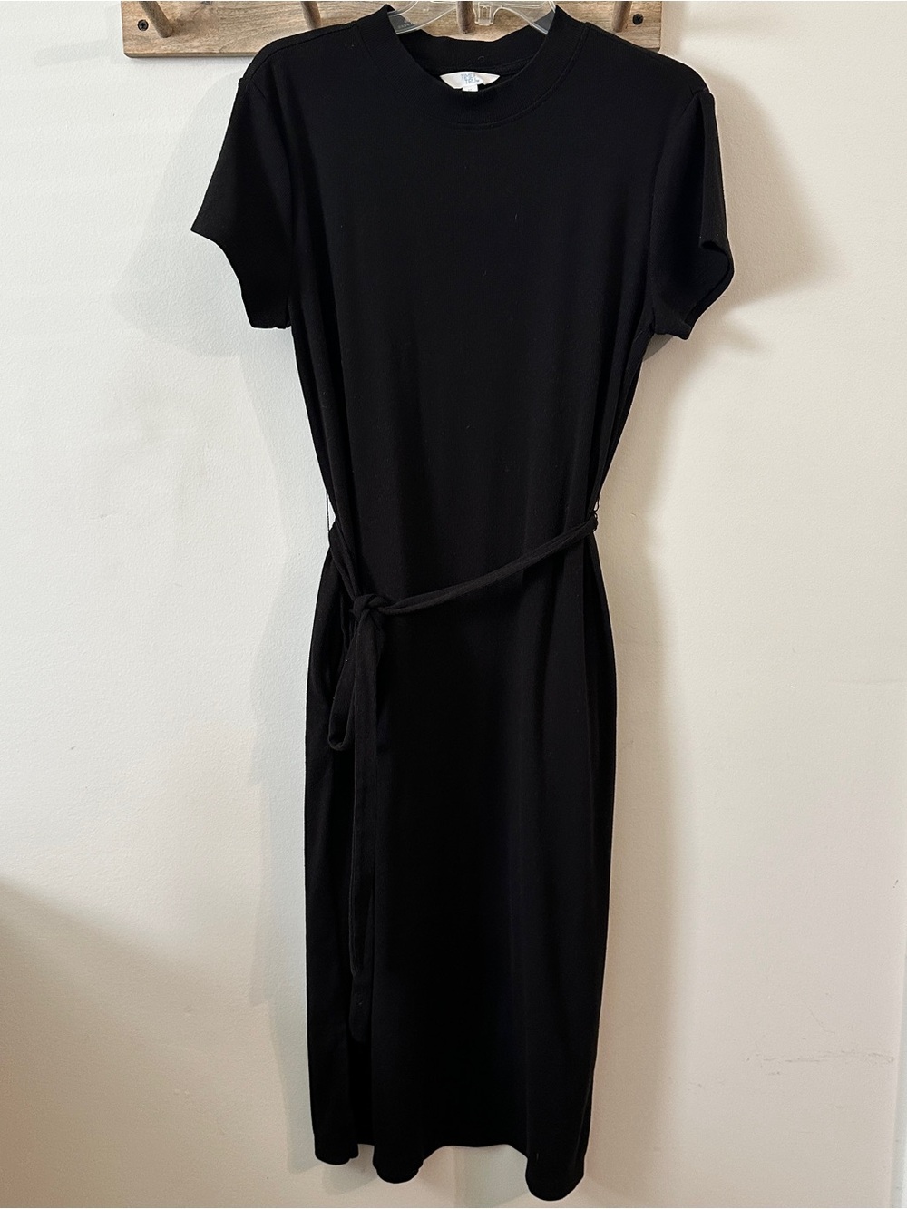 TIME AND TRU | Women’s Black Short-Sleeve Knit Dress with Pockets size Medium